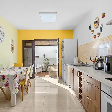 Casa Neisy Lanzarote Con Vistas Al Mar Tatil Evi *